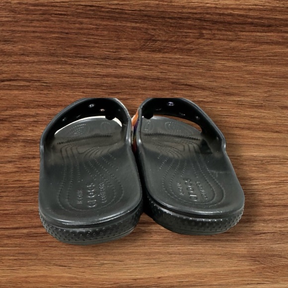 CROCS Classic Tie Dye Slides Sandals for Men Size 8 or Women Size 10. - Picture 4 of 8
